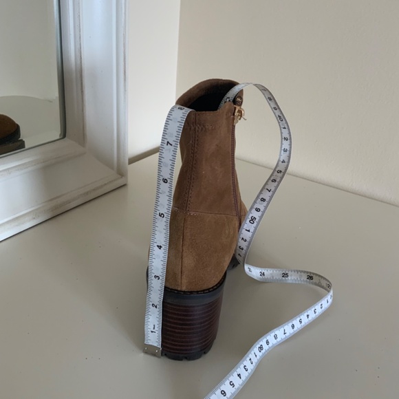 COACH JOY SUEDE LUG SOLE ANKLE BOOTIES BOOTS WOMENS RAW UMBER - Picture 10 of 11